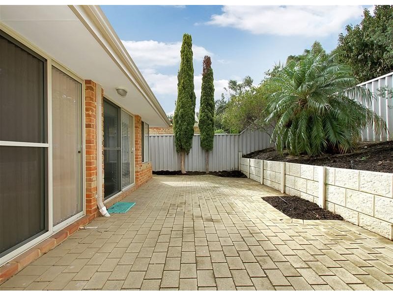 19B Stonehaven Parade, Kinross WA 6028