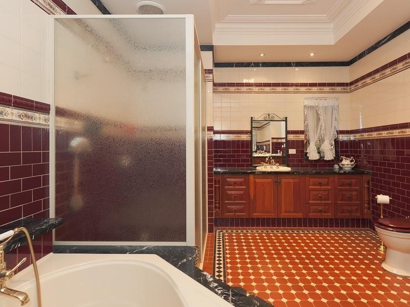 588 Neaves Road, Mariginiup WA 6065