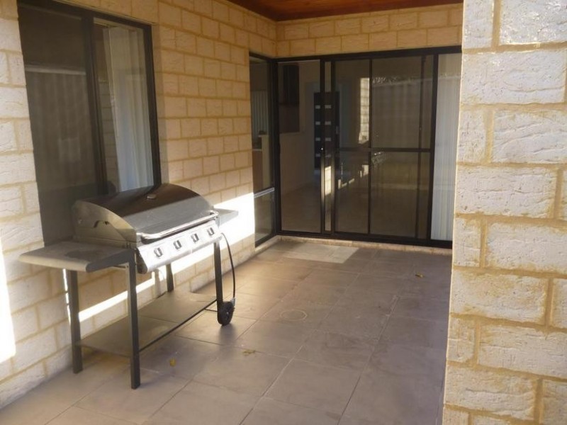 15B Steyning Way, Westminster WA 6061