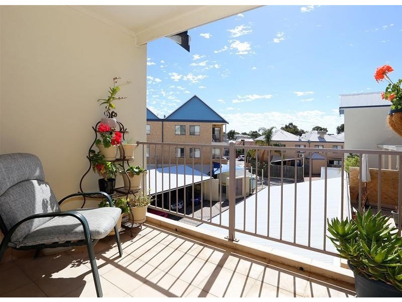 23/27 Piccadilly Circle, Joondalup WA 6027