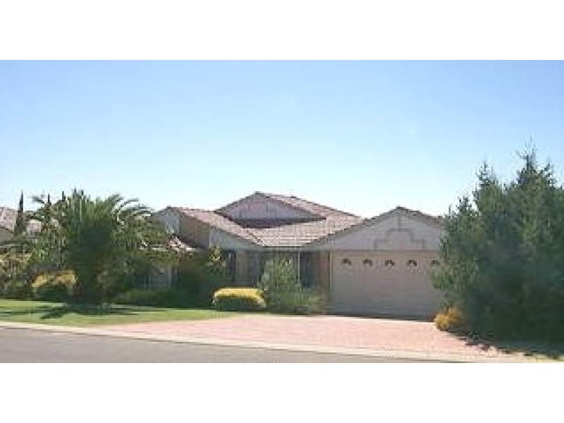 60 Glencoe LOOP, Kinross WA 6028