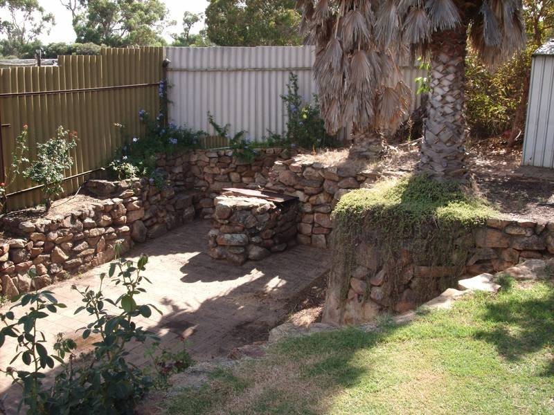 17 Kessell LANE, Beldon WA 6027