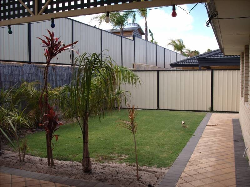 26 Lyndavale LOOP, Carramar WA 6031