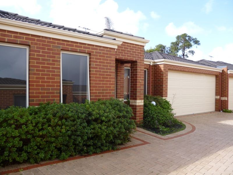 4/5 Yarra COURT, Carramar WA 6031