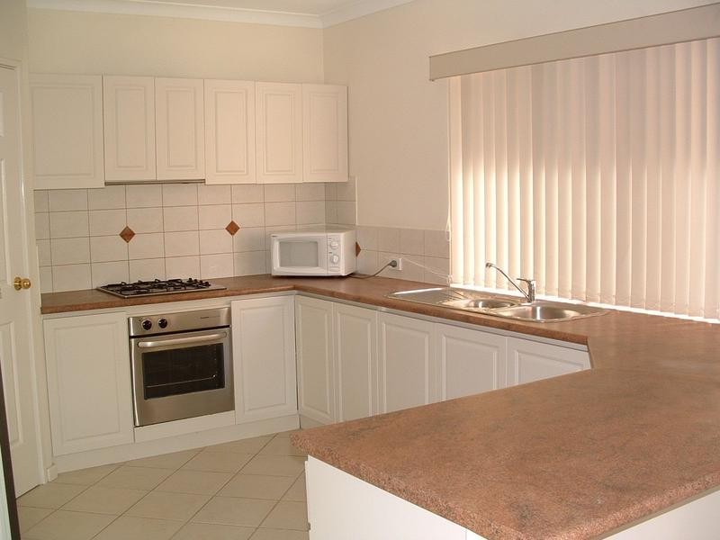 a/62 Regents Park Rd, Joondalup WA 6027