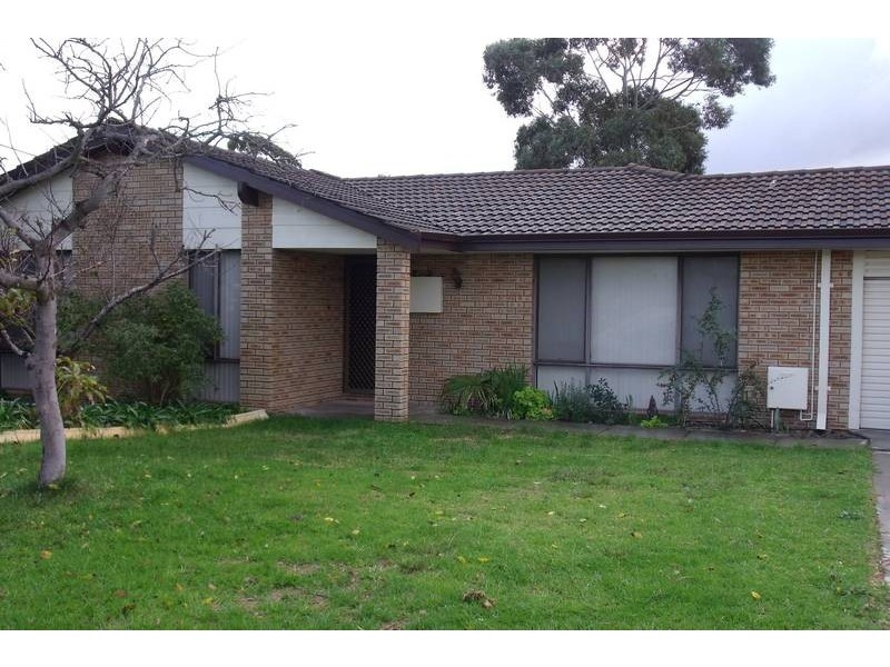 16 De Young Rd, Craigie NSW 2632