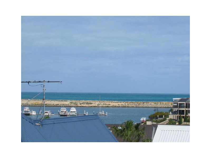 25 Toulon Circle, Mindarie WA 6030