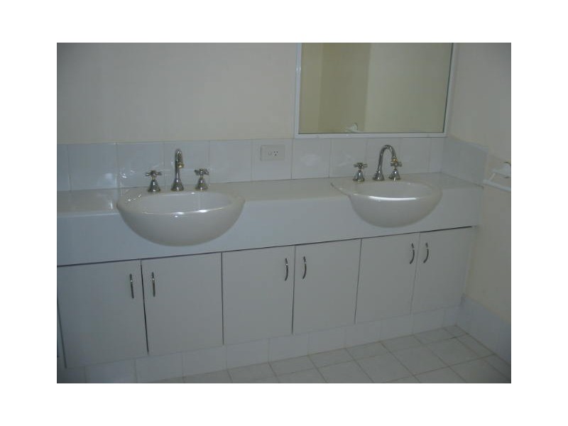 25 Toulon Circle, Mindarie WA 6030