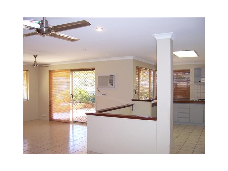 18 Clermont Gardens, Currambine WA 6028