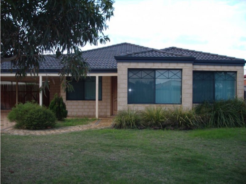9 St Stephens Crescent, Tapping WA 6065