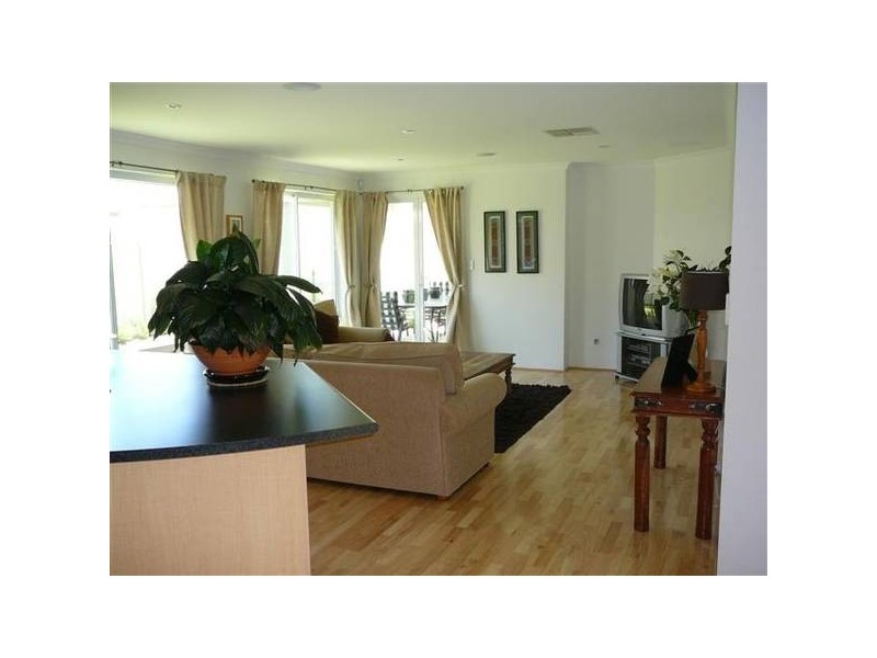 18 Alvarez Parkway, Tapping WA 6065