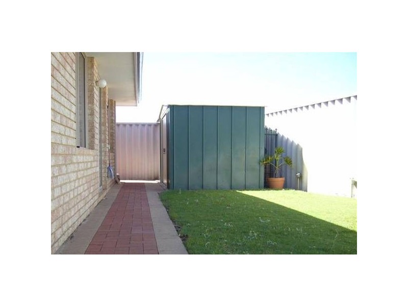 16 Clivedon Court, Ballajura WA 6066