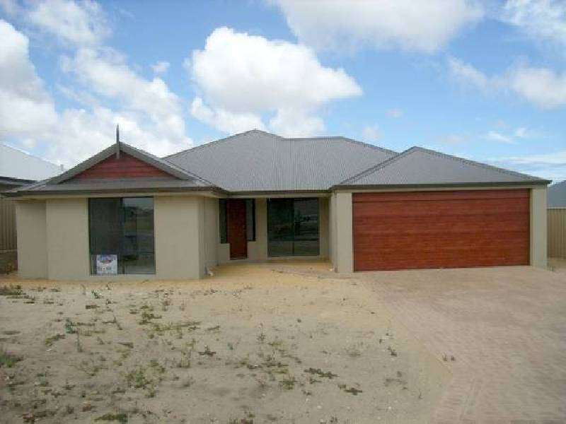 6 Champaigne Drive, Tapping WA 6065