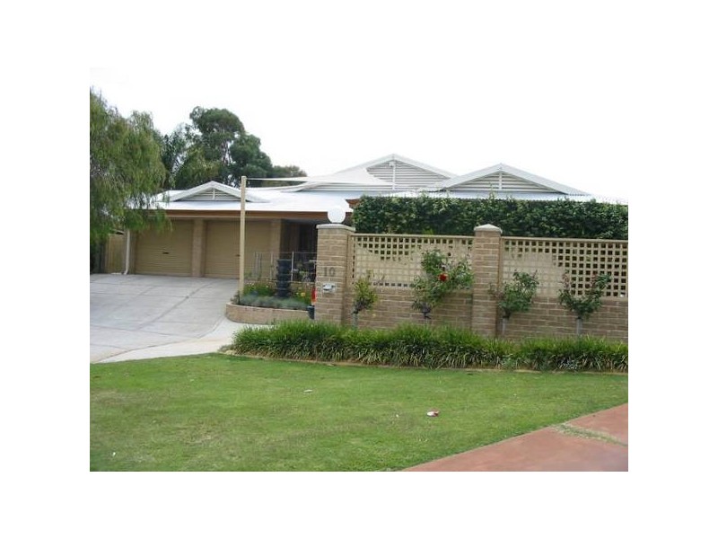 10 Mikado court, Duncraig WA 6023
