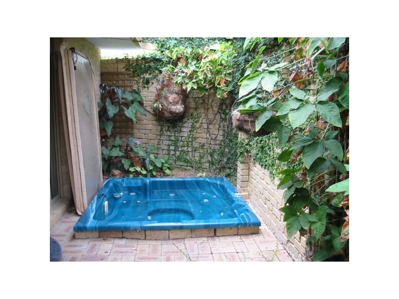 10 Mikado court, Duncraig WA 6023