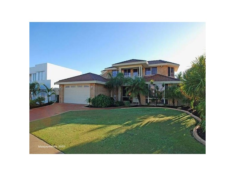 25 Meadowbrook Promenade, Currambine WA 6028