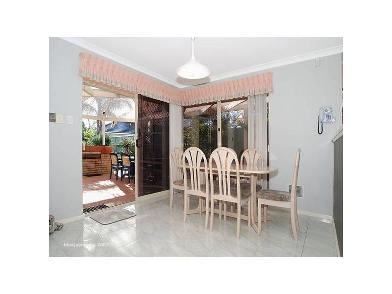 25 Meadowbrook Promenade, Currambine WA 6028