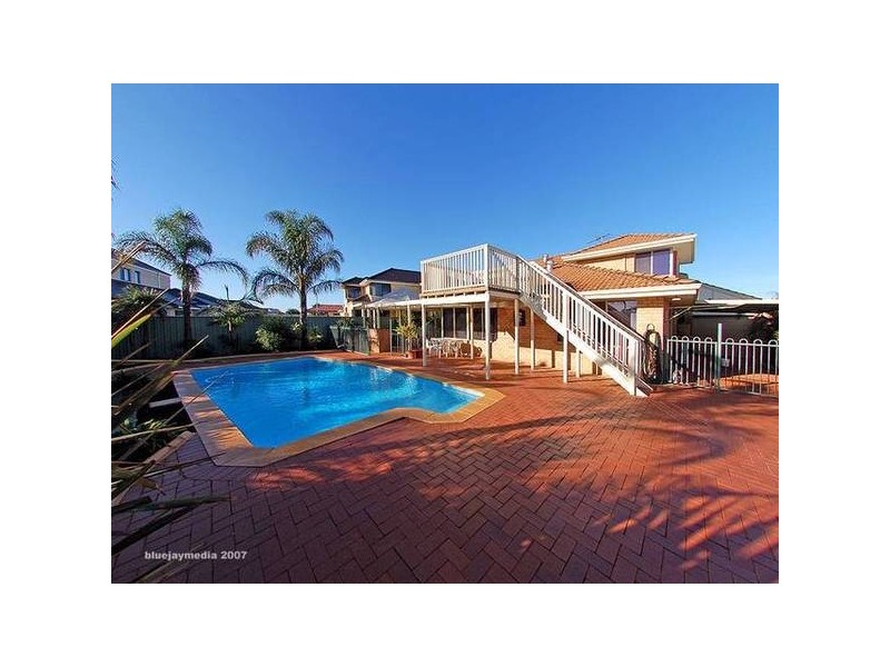 25 Meadowbrook Promenade, Currambine WA 6028