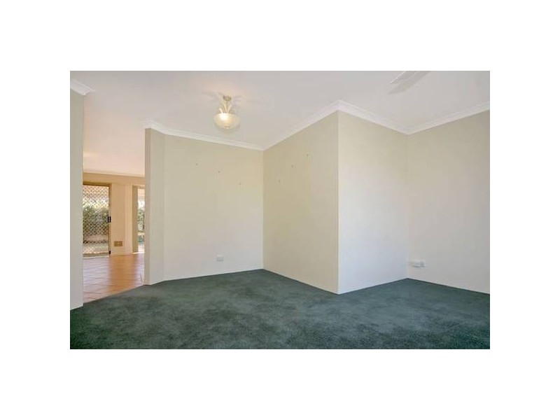 8 Whim Court, Kinross WA 6028