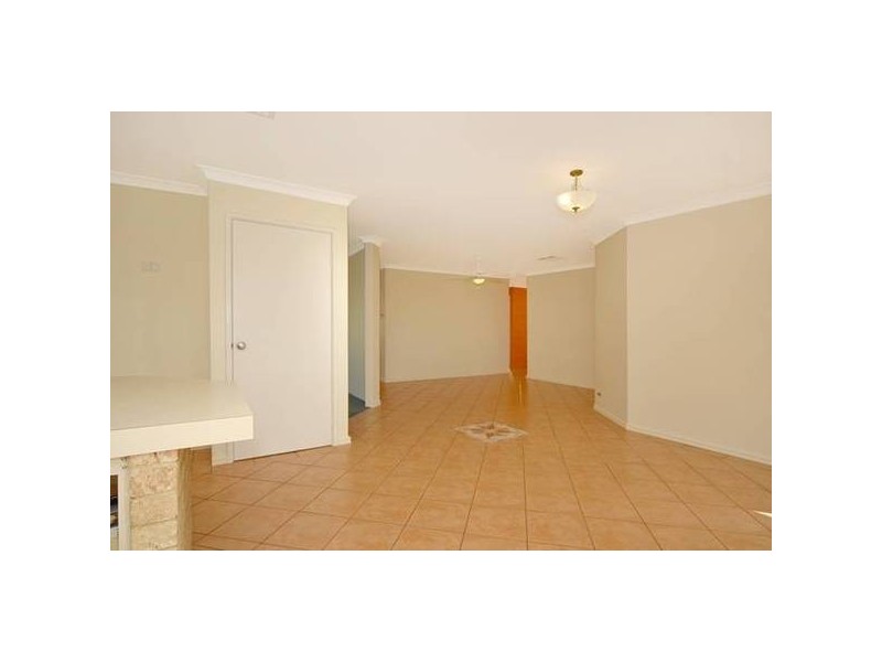 8 Whim Court, Kinross WA 6028