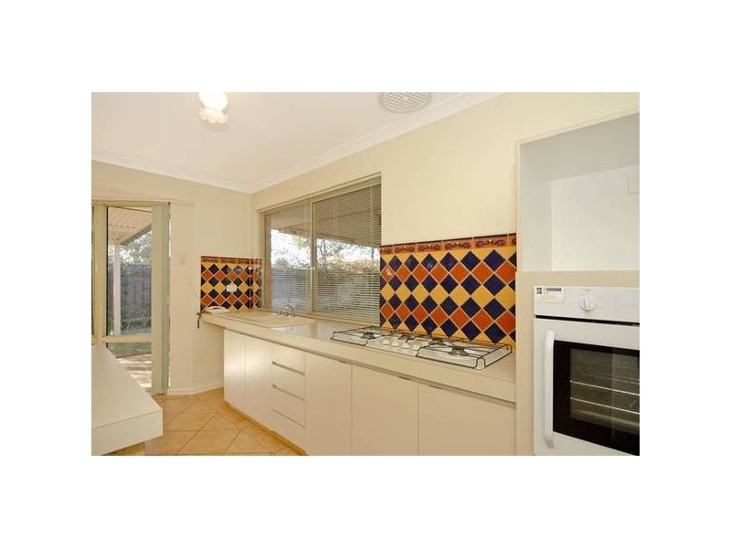 8 Whim Court, Kinross WA 6028