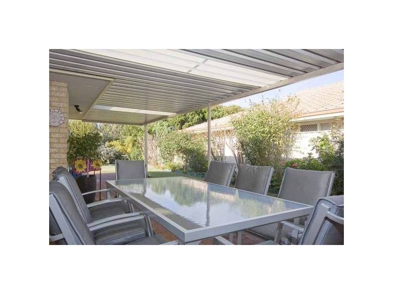 16 St Helena Way, Iluka WA 6028