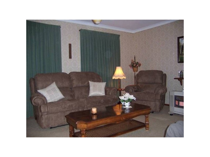 Danbury Crescent, Girrawheen WA 6064