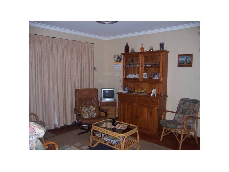 Danbury Crescent, Girrawheen WA 6064