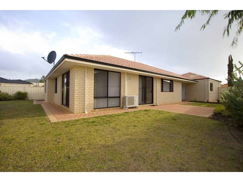 2 Soho Lane, Currambine WA 6028