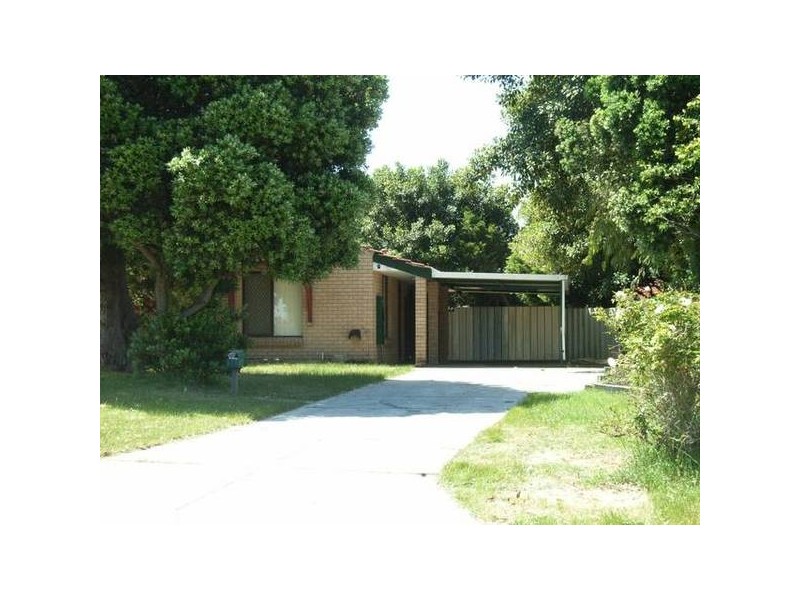 11 Selwyn Court, Girrawheen WA 6064