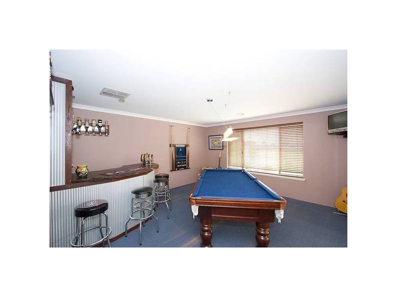 33 Oakdene Drive, Madeley WA 6065