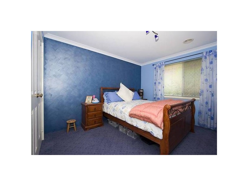 33 Oakdene Drive, Madeley WA 6065