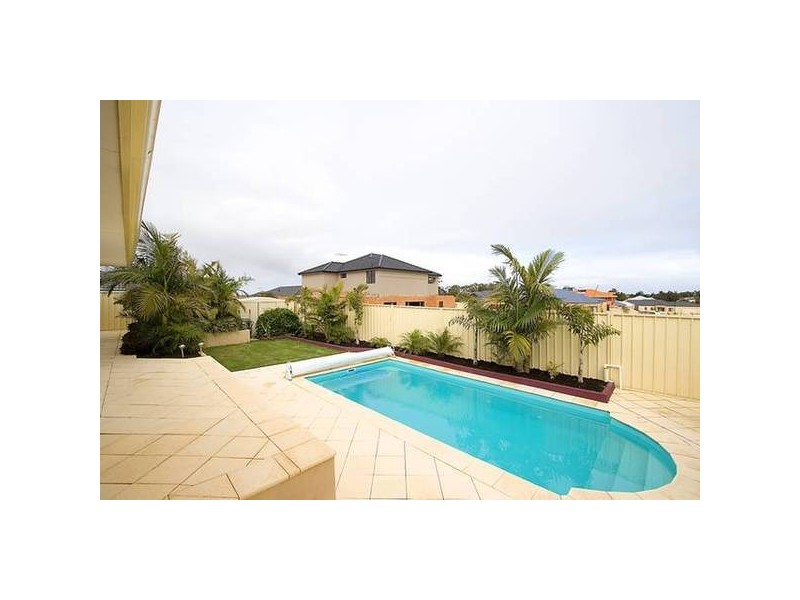 33 Oakdene Drive, Madeley WA 6065