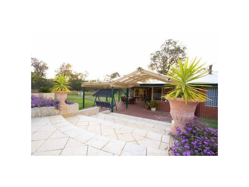 102 Tranquil Drive, Carramar WA 6031