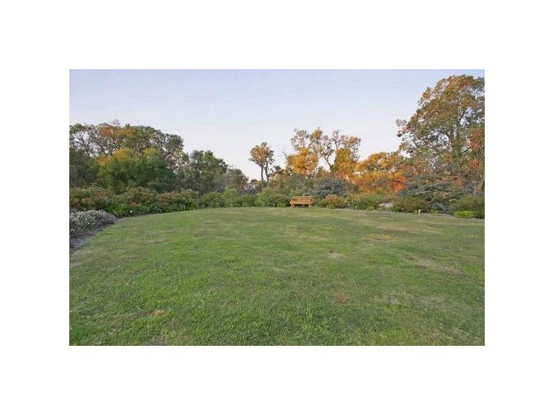102 Tranquil Drive, Carramar WA 6031