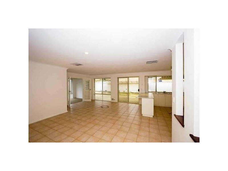 25 Straitsman Way, Currambine WA 6028