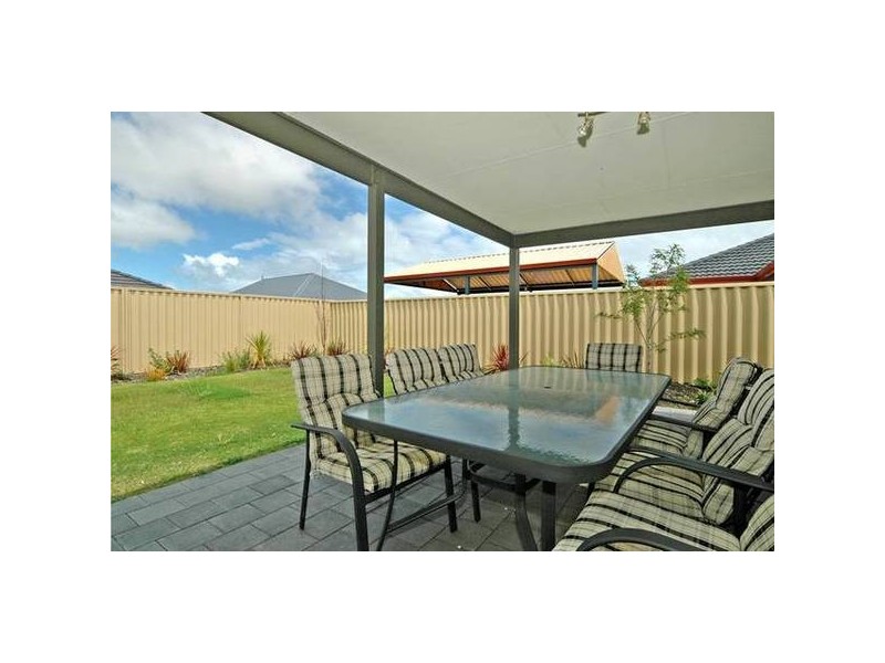 51 Vanderlin Crescent, Ridgewood WA 6030