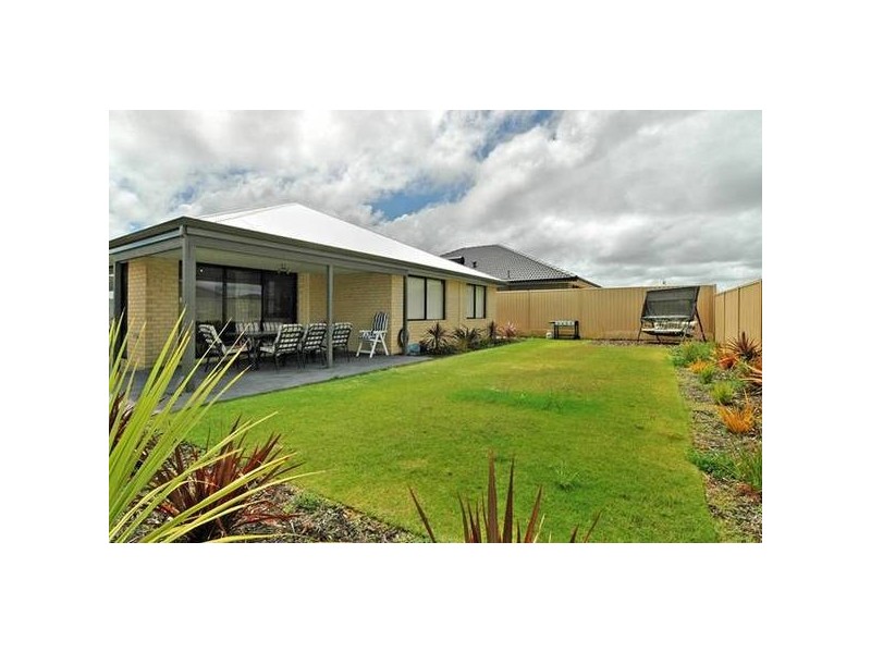 51 Vanderlin Crescent, Ridgewood WA 6030