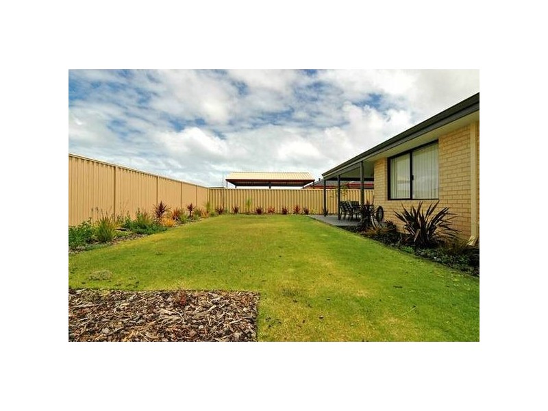 51 Vanderlin Crescent, Ridgewood WA 6030