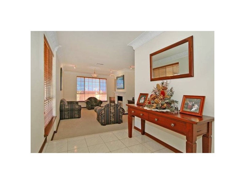 19 Carmen Court, Joondalup WA 6027