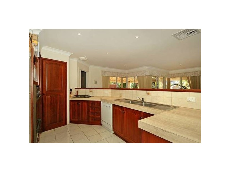 19 Carmen Court, Joondalup WA 6027