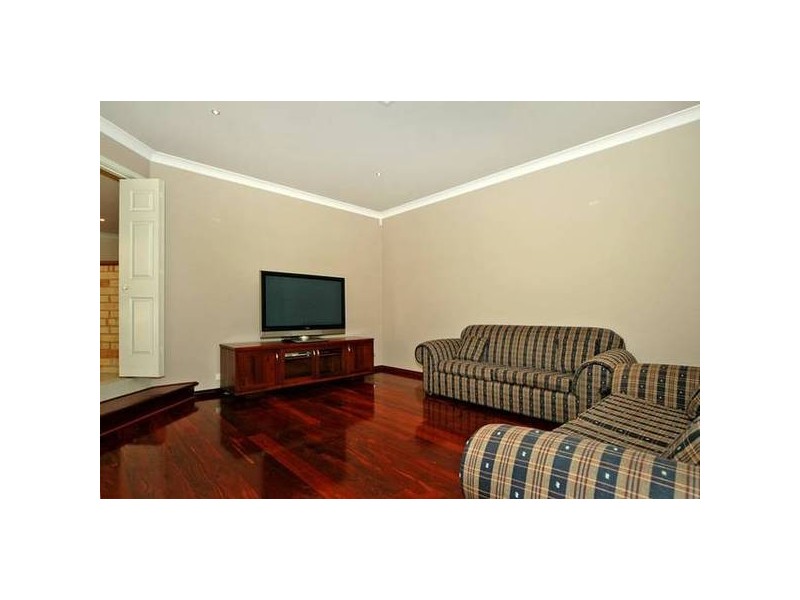 19 Carmen Court, Joondalup WA 6027