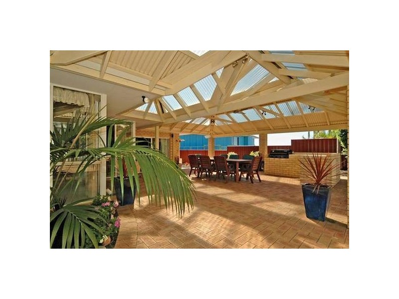 19 Carmen Court, Joondalup WA 6027