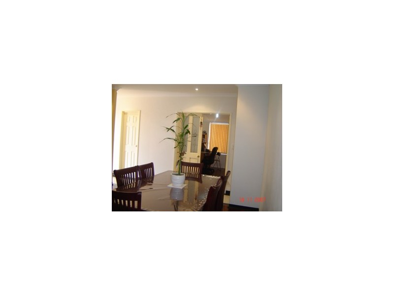 11 Chiddingstone Way, Darch WA 6065