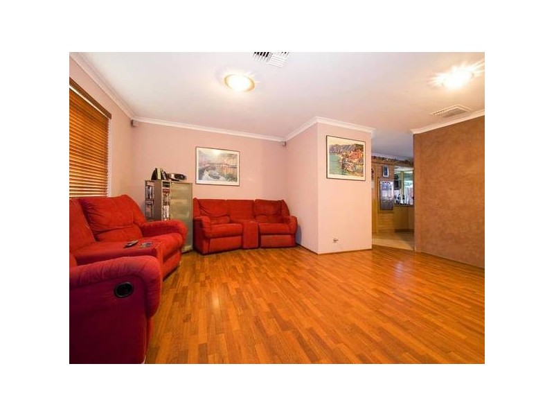 33 Keatley Crescent, Woodvale WA 6026