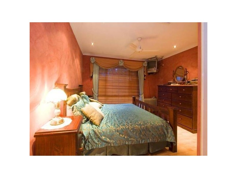 33 Keatley Crescent, Woodvale WA 6026