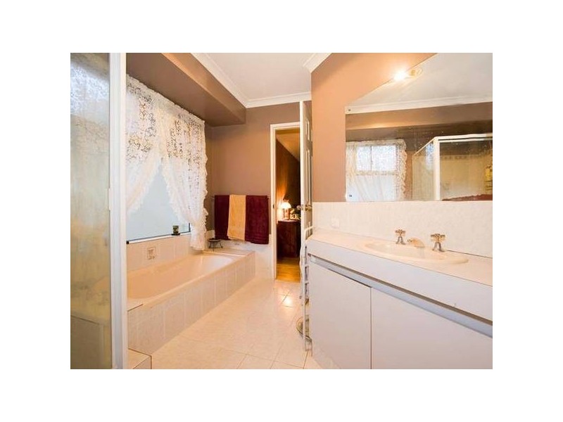 33 Keatley Crescent, Woodvale WA 6026