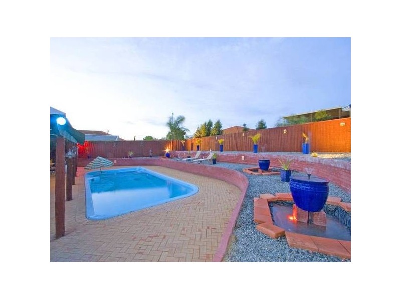 33 Keatley Crescent, Woodvale WA 6026