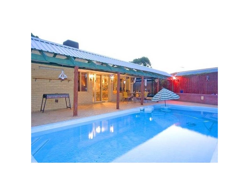 33 Keatley Crescent, Woodvale WA 6026