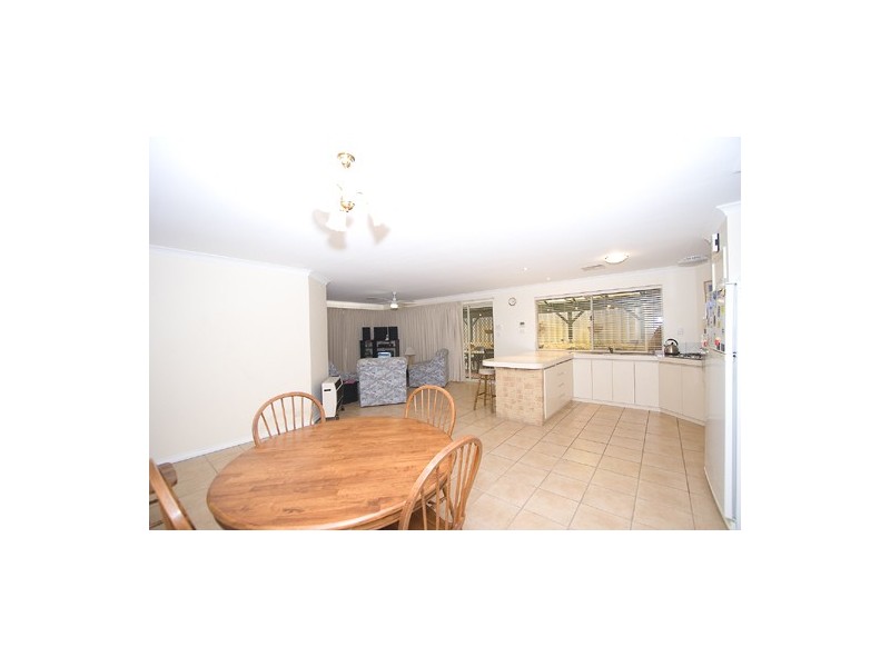 42 Doncaster Square, Currambine WA 6028
